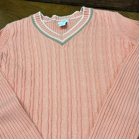 IZOD Cable Knit V Neck - Picture 4 of 8